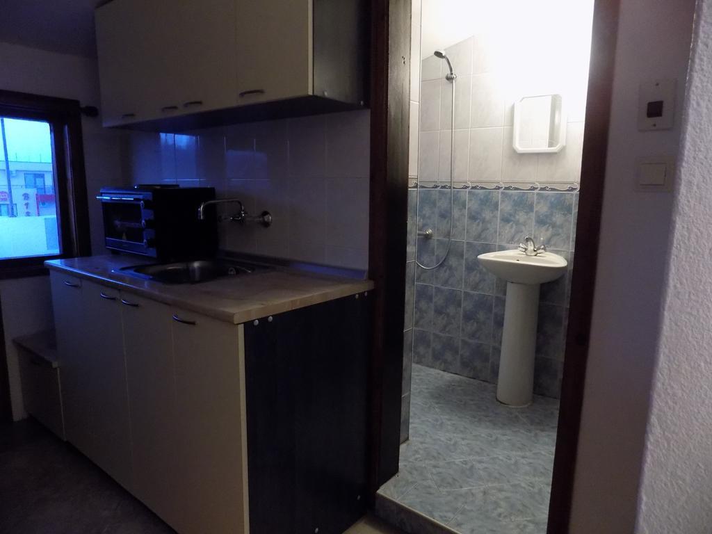 Rali Apartments Kiten  Esterno foto